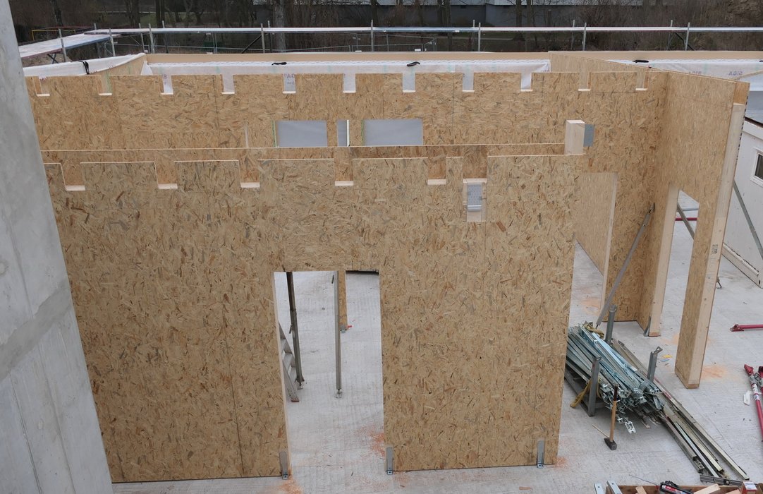 Einblick in die Baustelle im Februar 2025: Flur und Mehrzweckraum von oben